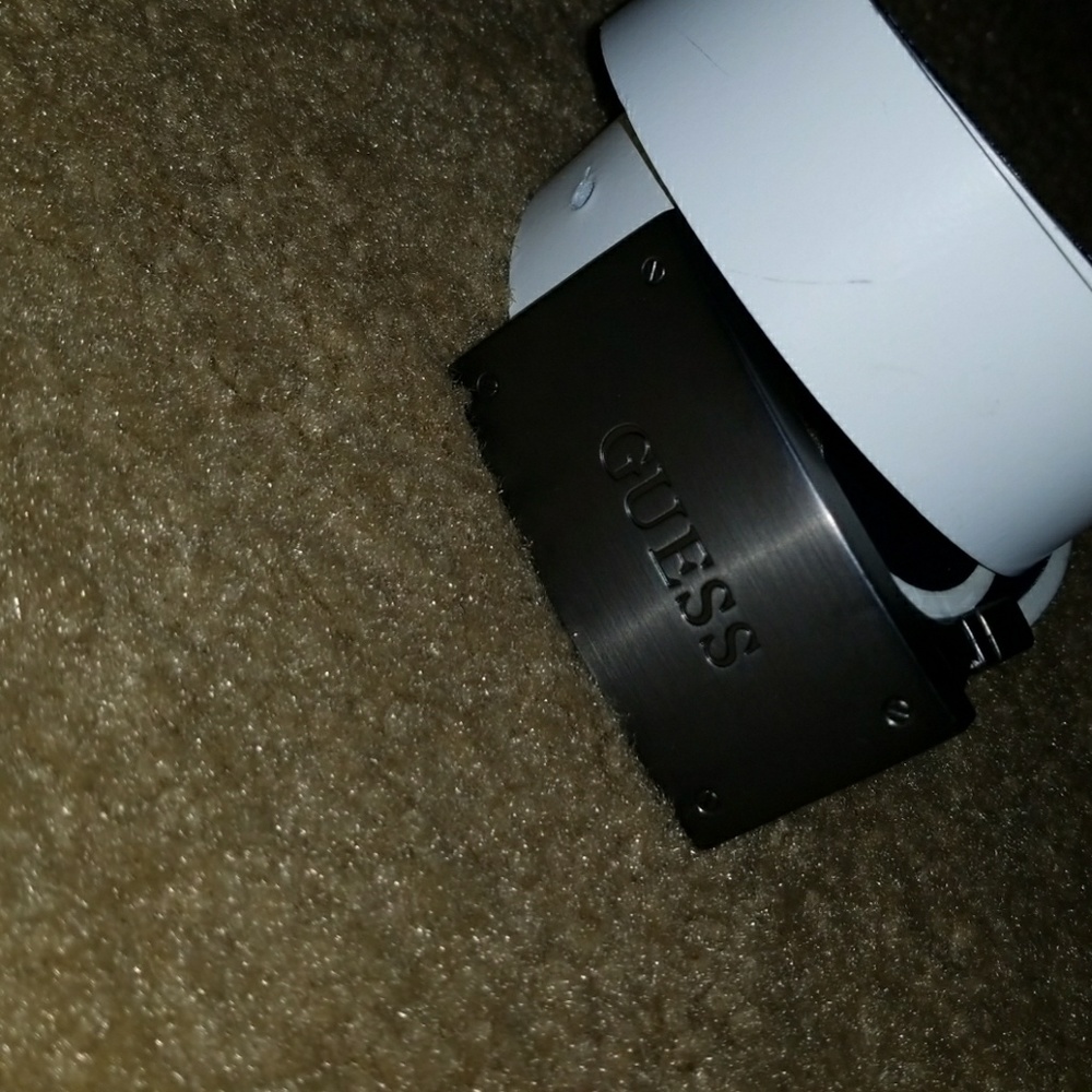 Guess white belt
